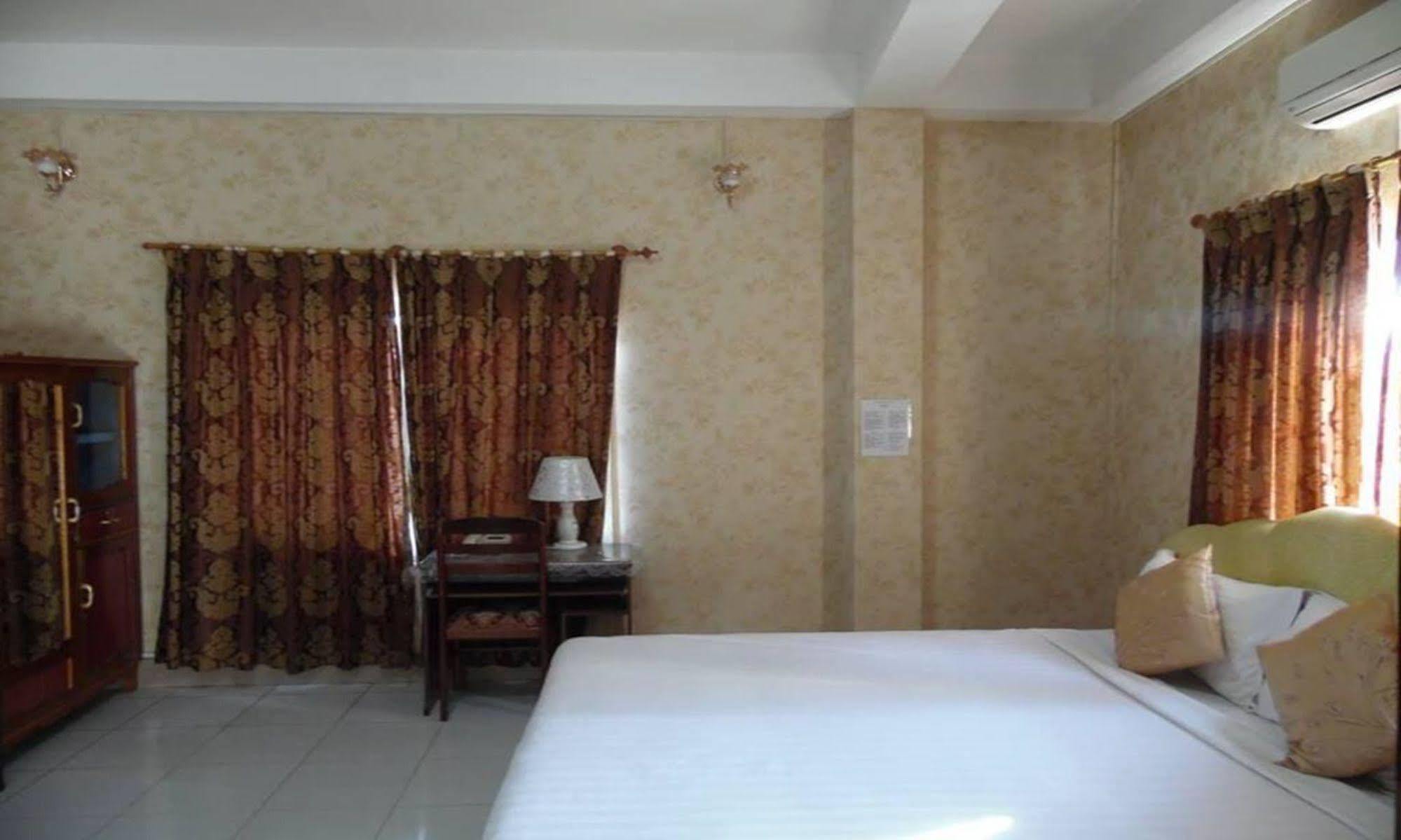 Mekong Sunshine Hotel Vientiane Extérieur photo