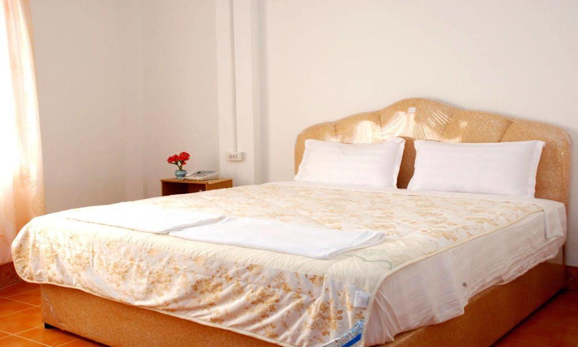 Mekong Sunshine Hotel Vientiane Extérieur photo