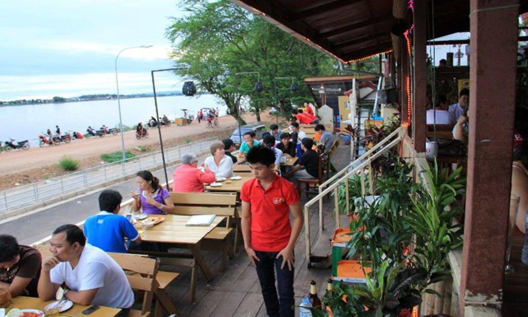 Mekong Sunshine Hotel Vientiane Extérieur photo